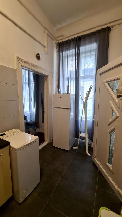 Downtown Akacfa Apartamento Budapeste Exterior foto